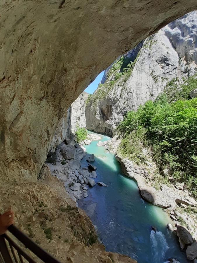Camping Les Lavandes, Castellane Eksteriør bilde