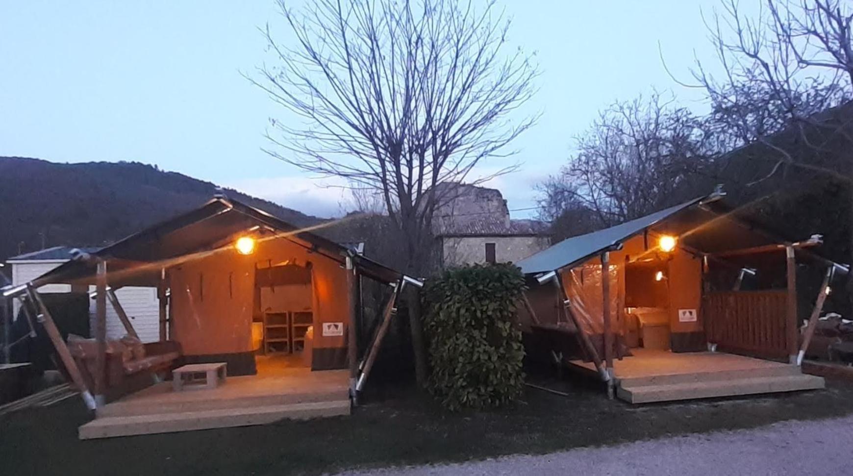 Camping Les Lavandes, Castellane Eksteriør bilde